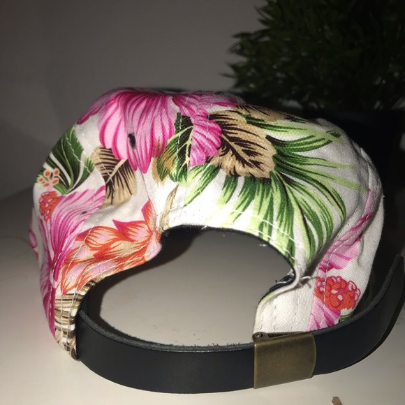 hat - Picture 3 of 4